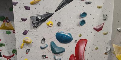 Wall 2 Overhang 35